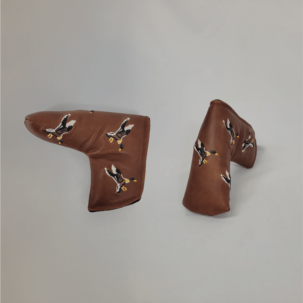 Flying Mallard Pullup Leather Blade Putter Cover